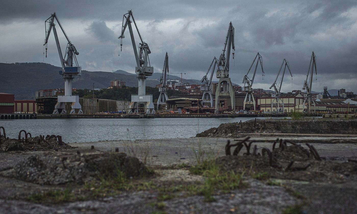 Navaleko azpiegiturak eta orubea, Sestaon. ARITZ LOIOLA / FOKU.