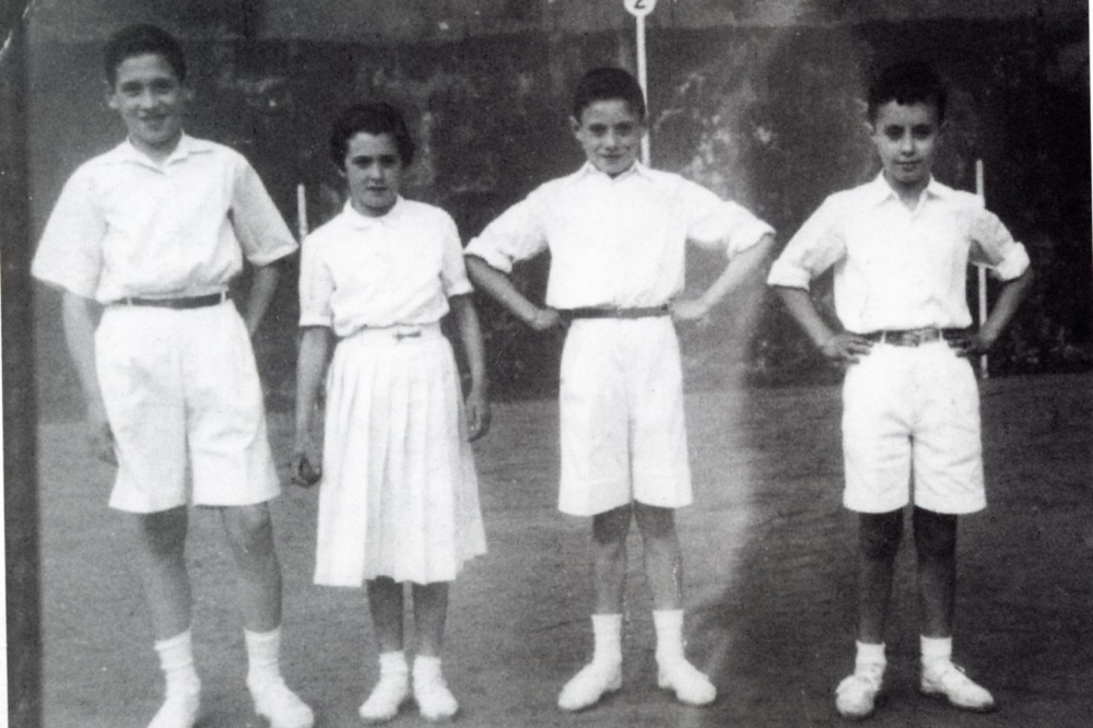 Zestoako Gurutzeaga frontoia. Joxeantonio Legoia, Gloria Agirre, Jabier Lizaso 'Ipintza' eta Benito Mujika. BERRIA Zestoako Gurutzeaga frontoia. Joxeantonio Legoia, Gloria Agirre, Jabier Lizaso 'Ipintza' eta Benito Mujika. BERRIA