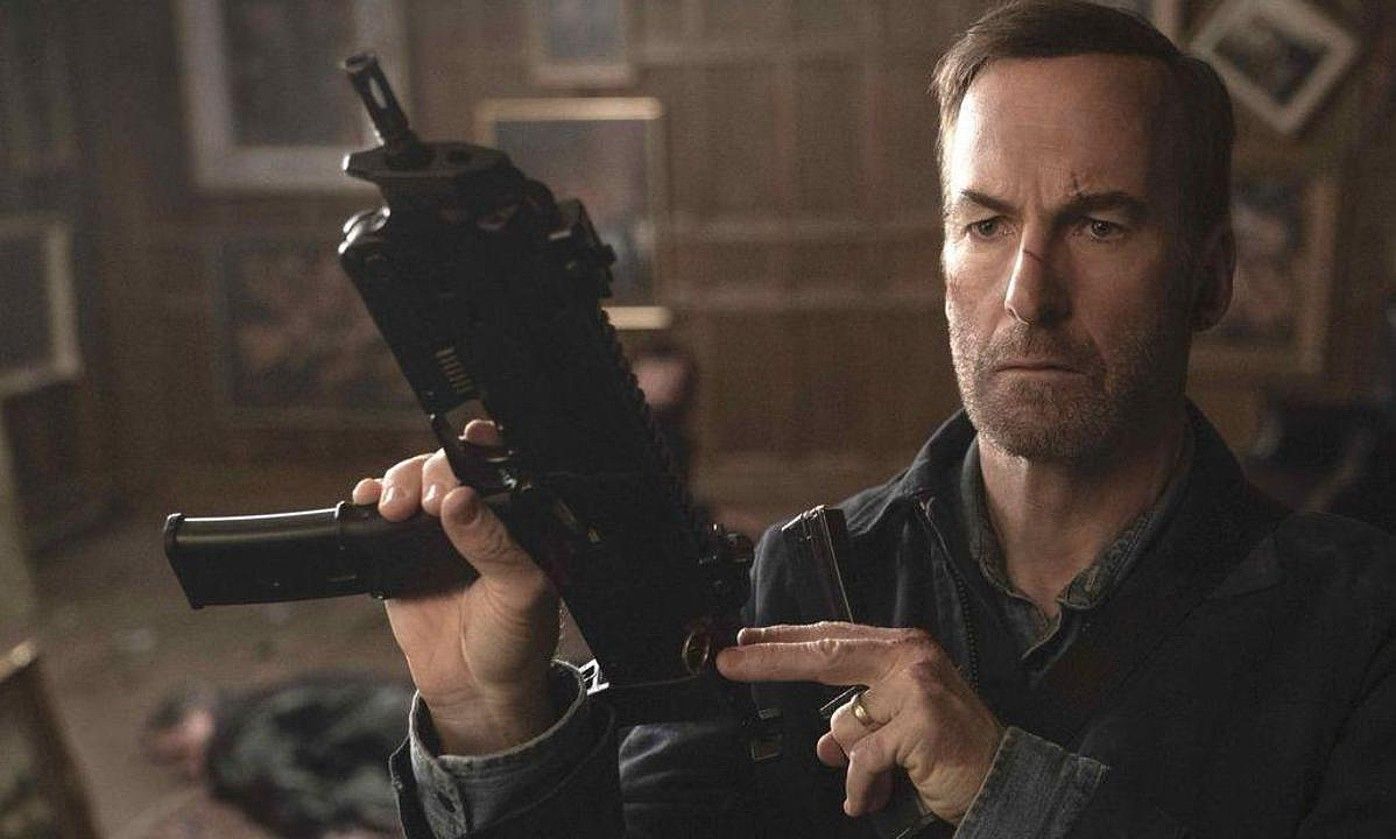 Bob Odenkirk antzezleak izan du Hutch Mansell protagonista pantailaratzeko ardura, eta ikusleen artean haren jardun profesionala goratu eta txalotu dute. NOBODY. Bob Odenkirk antzezleak izan du Hutch Mansell protagonista pantailaratzeko ardura, eta ikusleen artean haren jardun profesionala goratu eta txalotu dute. NOBODY.
