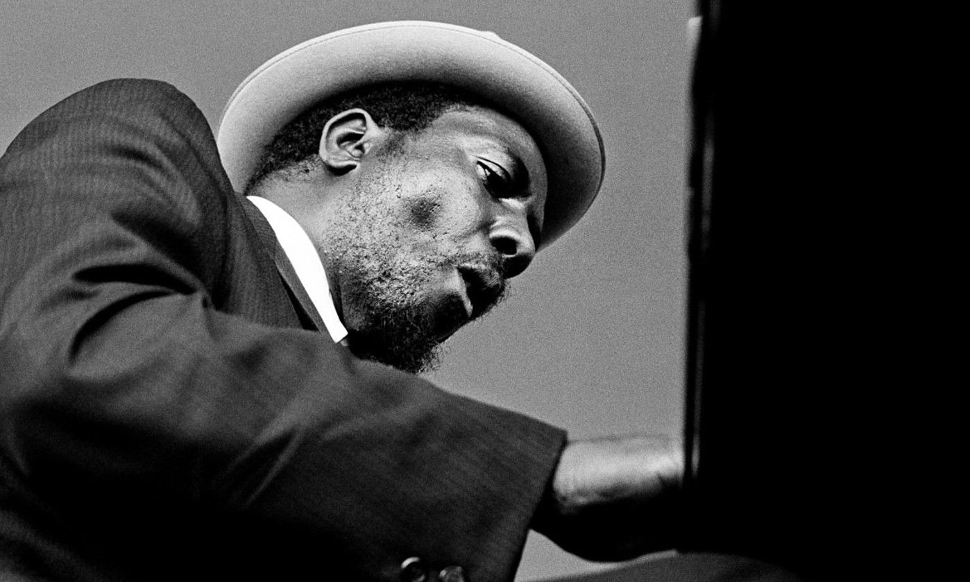 Thelonious Monk (1917-1982) XX. mendeko jazz pianista garrantzitsuenetakoa izan zen. BERRIA. Thelonious Monk (1917-1982) XX. mendeko jazz pianista garrantzitsuenetakoa izan zen. BERRIA.