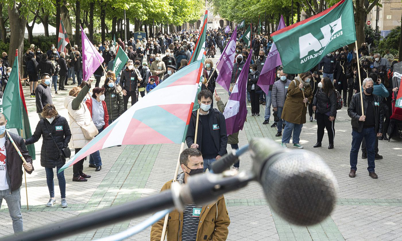 ELA sindikatuak Iruñean egindako manifestazioa, atzo. JAGOBA MANTEROLA / FOKU.