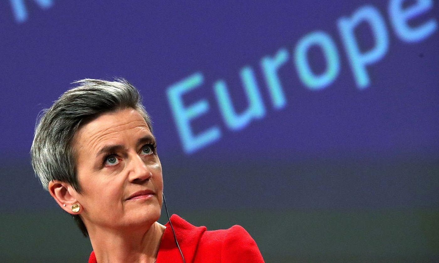 Margrethe Vestager Europako Batzordeko Lehia komisarioa, atzo Bruselan eginiko agerraldian. YVES HERMAN / EFE.