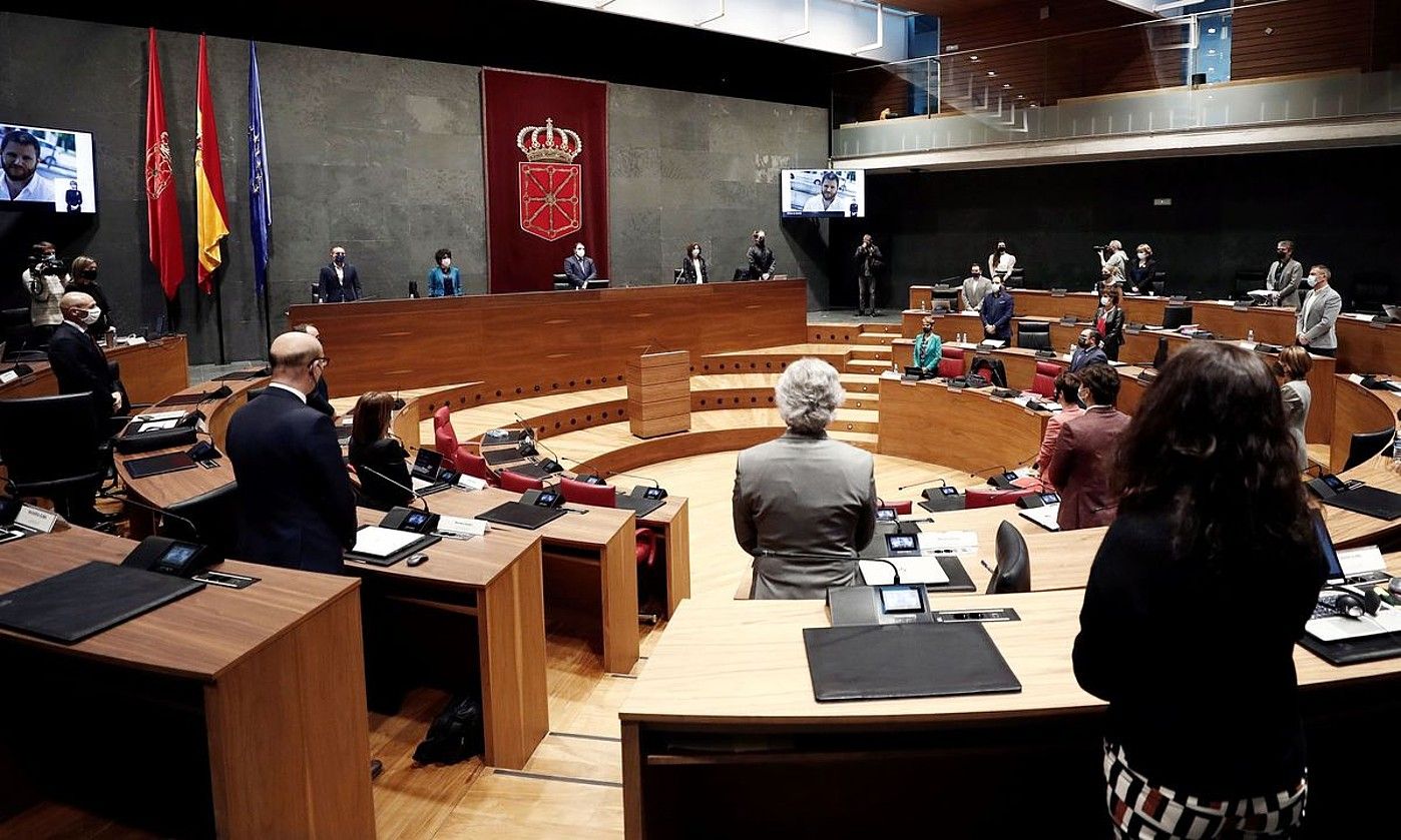 Nafarroako Parlamentuko bilkura bat. JESUS DIGES / EFE. Nafarroako Parlamentuko bilkura bat. JESUS DIGES / EFE.