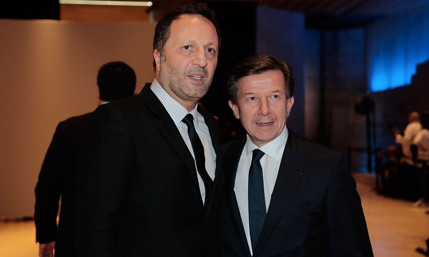 Jacques Essebag Arthur ekoizlea eta Gilles Pelisson TF1eko zuzendari nagusia, 2019an. LUDOVIC MARIN / EFE. Jacques Essebag Arthur ekoizlea eta Gilles Pelisson TF1eko zuzendari nagusia, 2019an. LUDOVIC MARIN / EFE.