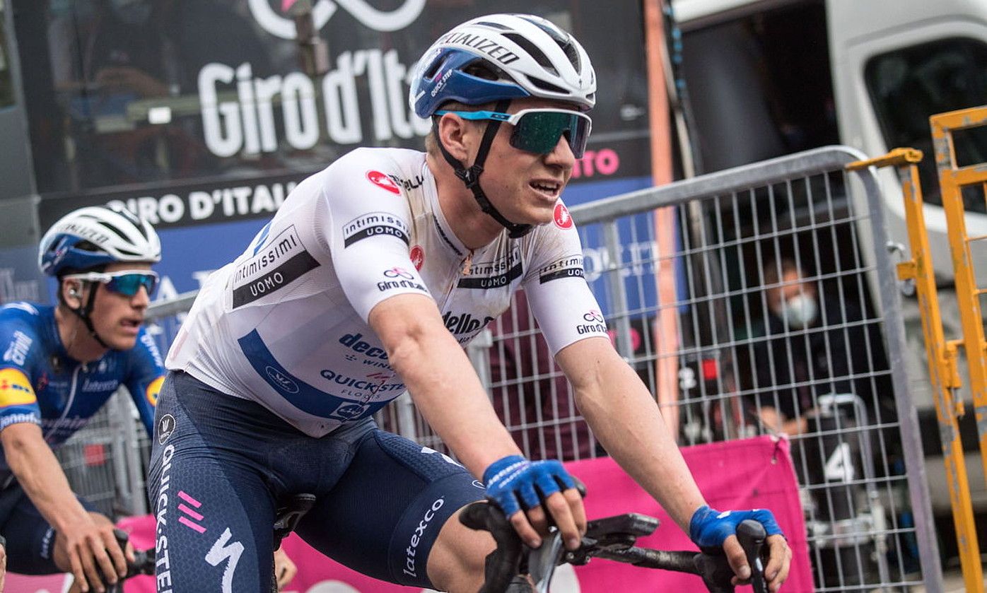 Remco Evenepoel Giroko 11. etapan, Montalcinoko helmugan. LUCA ZENNARO / EFE. Remco Evenepoel Giroko 11. etapan, Montalcinoko helmugan. LUCA ZENNARO / EFE.
