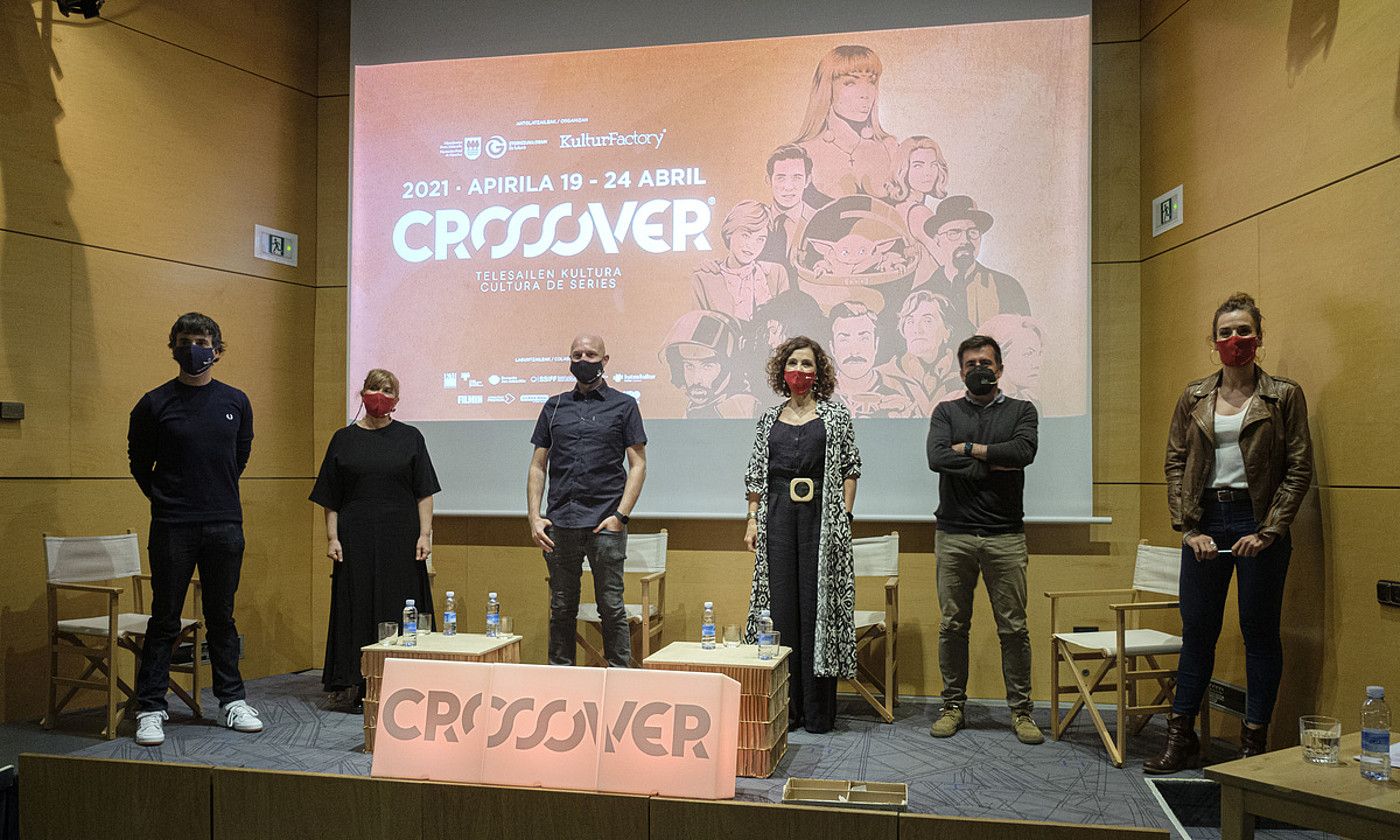Apirilean Crossover jaialdian zenbait profesionali egindako aitortza ekitaldia. JON URBE / FOKU. Apirilean Crossover jaialdian zenbait profesionali egindako aitortza ekitaldia. JON URBE / FOKU.