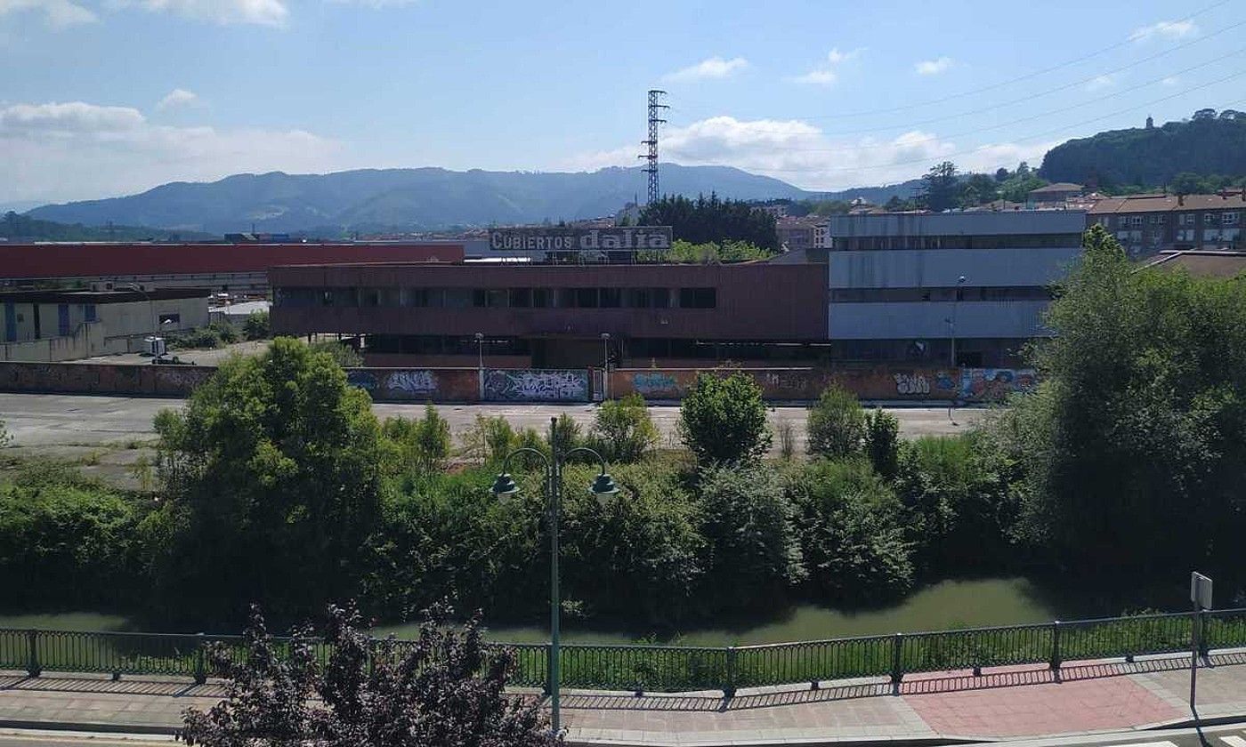 Muruetako ontziola, 2010. urteko irudi batean. Gunea berdin dago egun. BUSTURIALDEKO HITZA. Muruetako ontziola, 2010. urteko irudi batean. Gunea berdin dago egun. BUSTURIALDEKO HITZA.