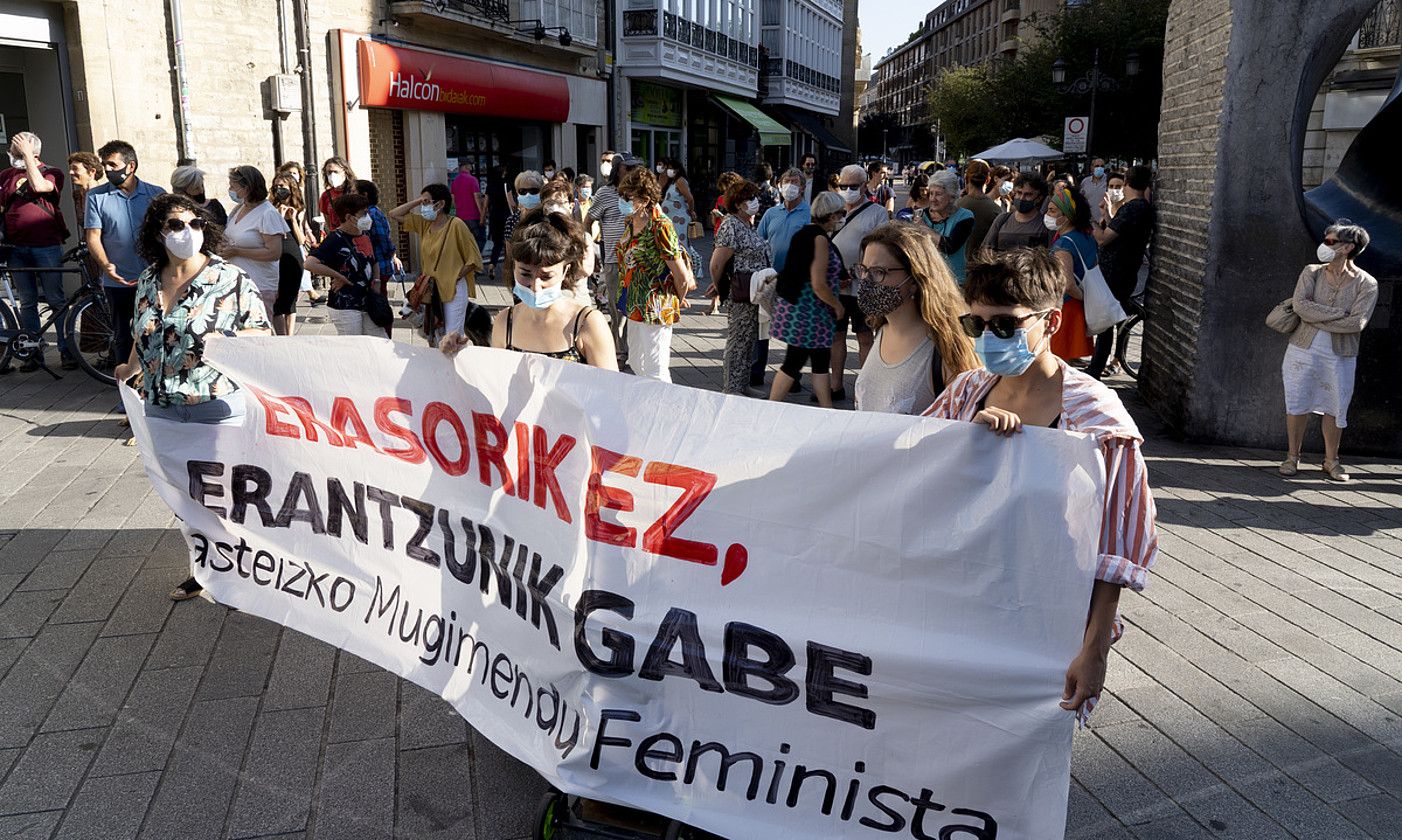 Mugimendu feministak Gasteizen eginiko elkarretaratzea. RAUL BOGAJO / FOKU.