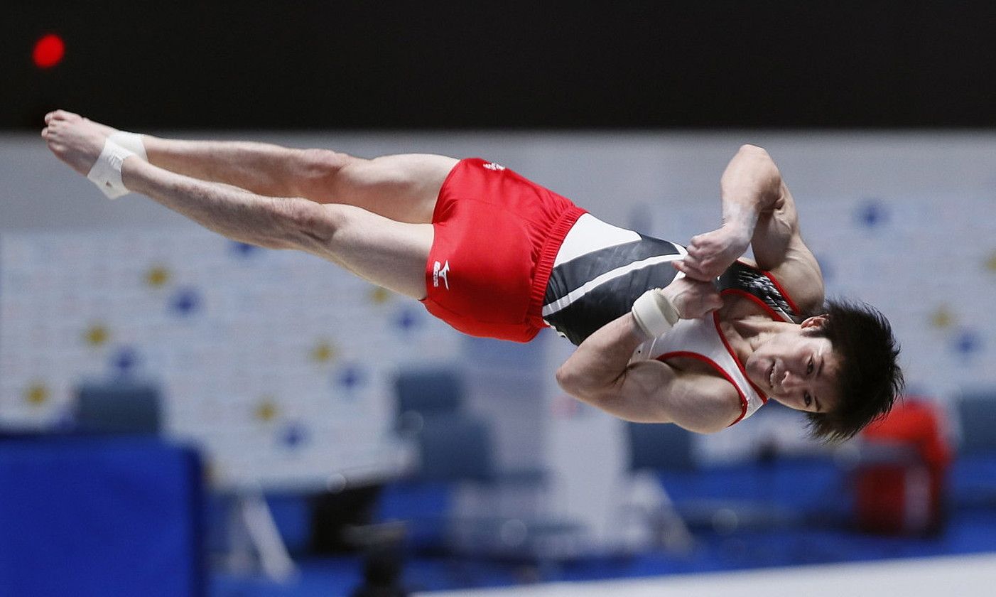 Kohei Uchimura gimnasta, Japoniako lehiaketa batean. KIMIMASA MAYAMA / EFE. Kohei Uchimura gimnasta, Japoniako lehiaketa batean. KIMIMASA MAYAMA / EFE.