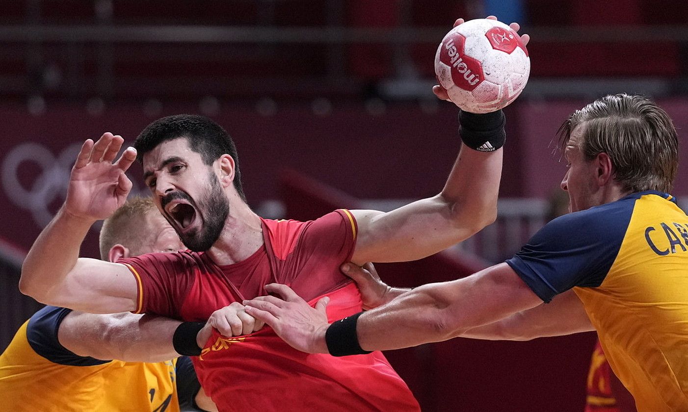 Eduardo Gurbindo, Suediaren aurkako final-laurdenetako partidan. FRANCK ROBICHON / EFE.