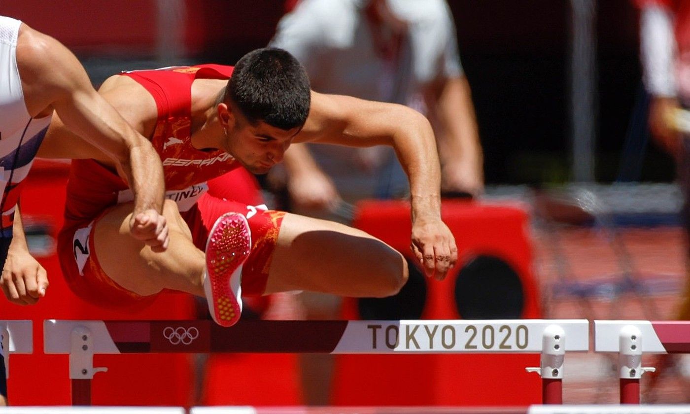 Asier Martinez, ahalegin betean, herenegun, 100 metro hesidunetako finalean. ALBERTO ESTEVEZ / EFE.