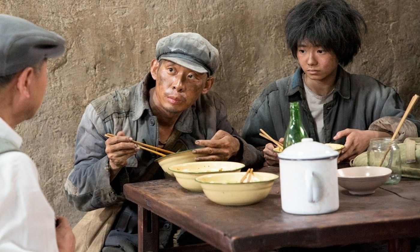 Perettiren Enquête sur une scandale d'Etat filmeko irudi bat. DONOSTIAKO ZINEMALDIA.