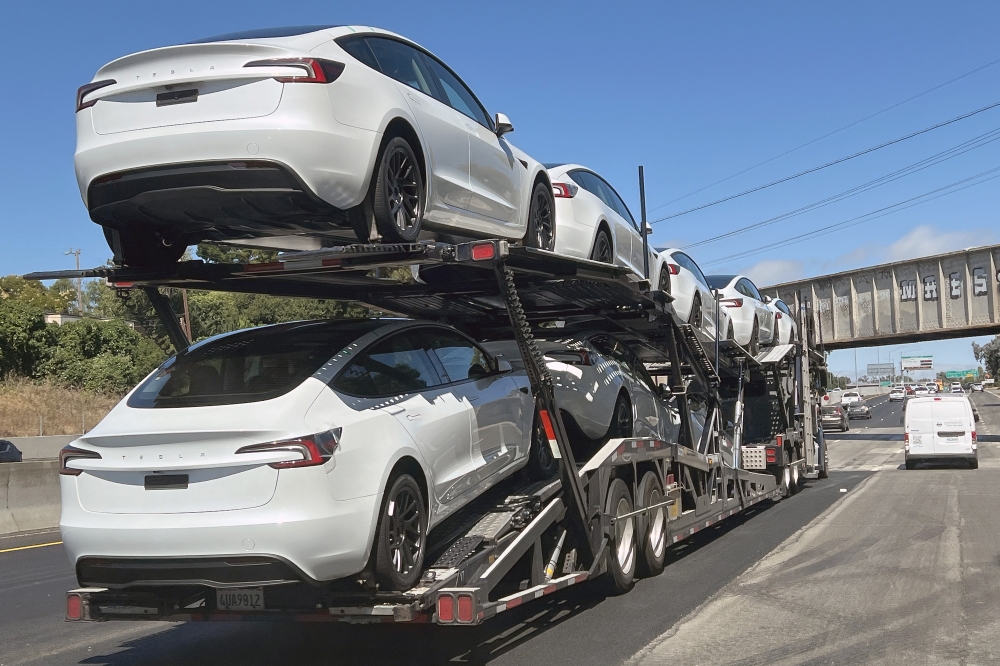 TESLA MODEL 3 TESLA MODEL 3