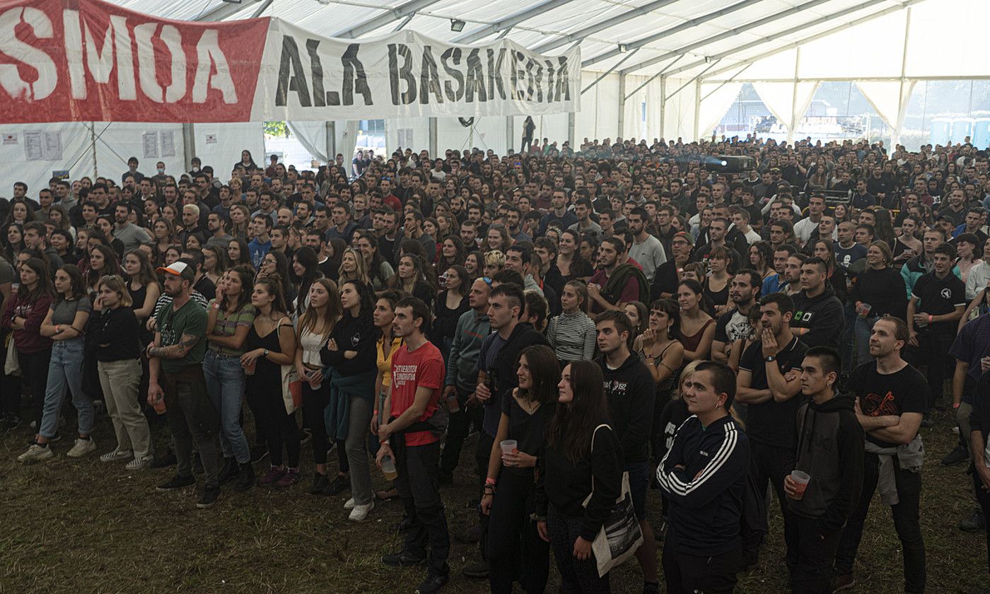 GKSren eta IAren ekitaldi politikoa, atzo, Gazte Topagune Sozialistako gune nagusian. JAGOBA MANTEROLA / FOKU.