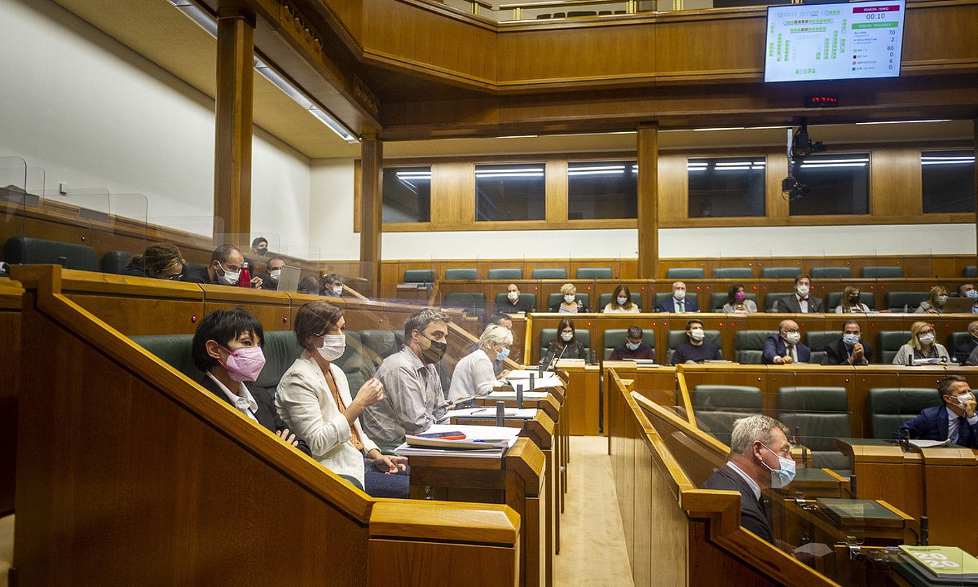 Eusko Legebiltzarreko osoko bilkura, atzo. JAIZKI FONTANEDA / FOKU.