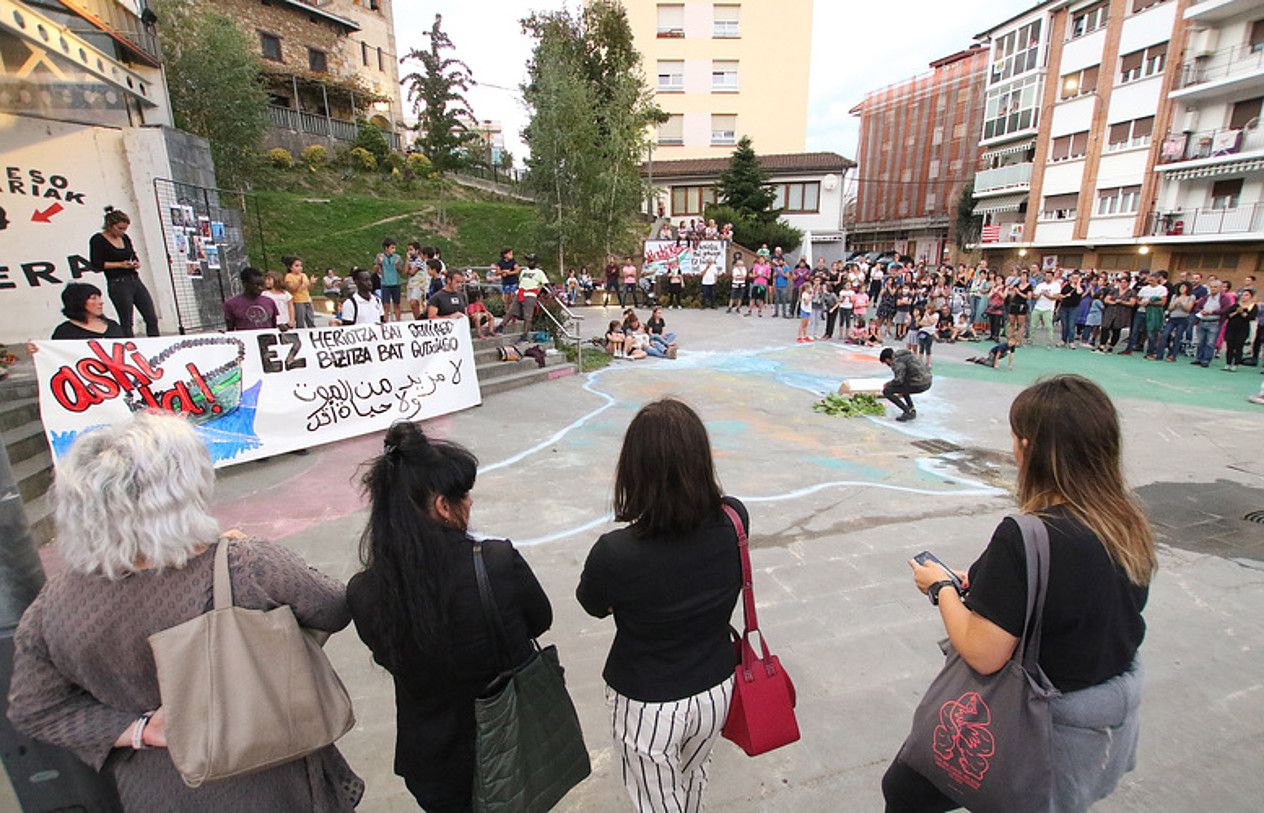 Atxondon egindako protesta, atzo. OSKAR MATXIN EDESA / FOKU.