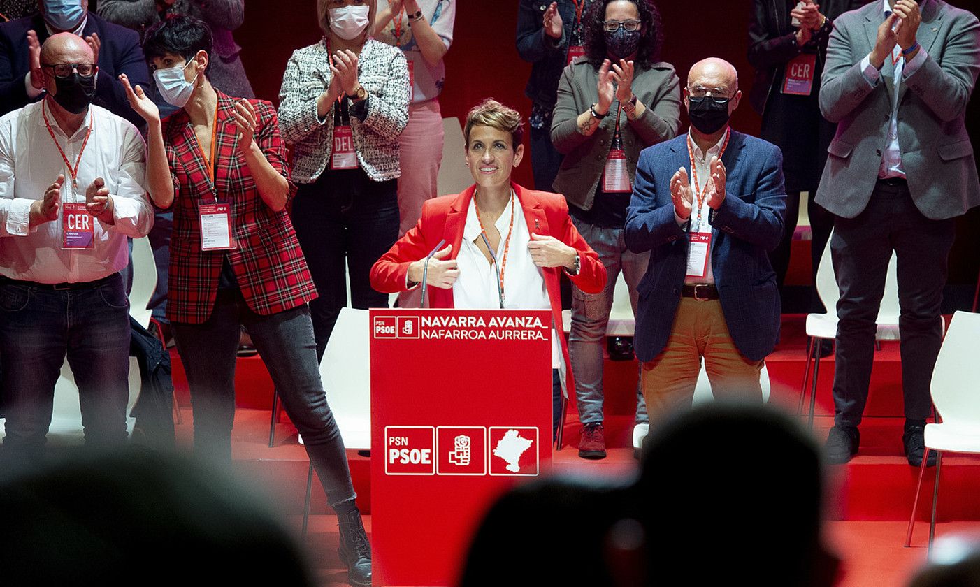 Maria Txibite, PSNren buru gisa berretsi dutenean, Iruñean. IÑIGO URIZ / FOKU.