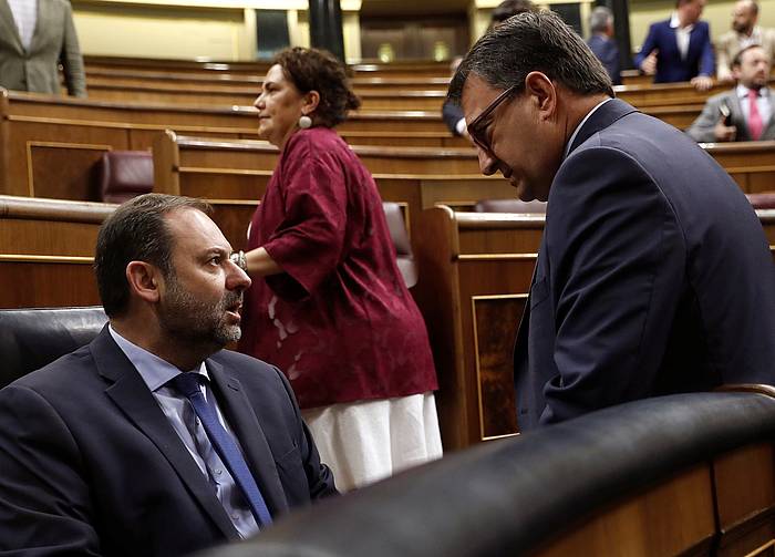 Jose Luis Abalos eta Aitor Esteban, iazko uztailean, Espainiako Kongresuan. KIKO HUESCA / EFE