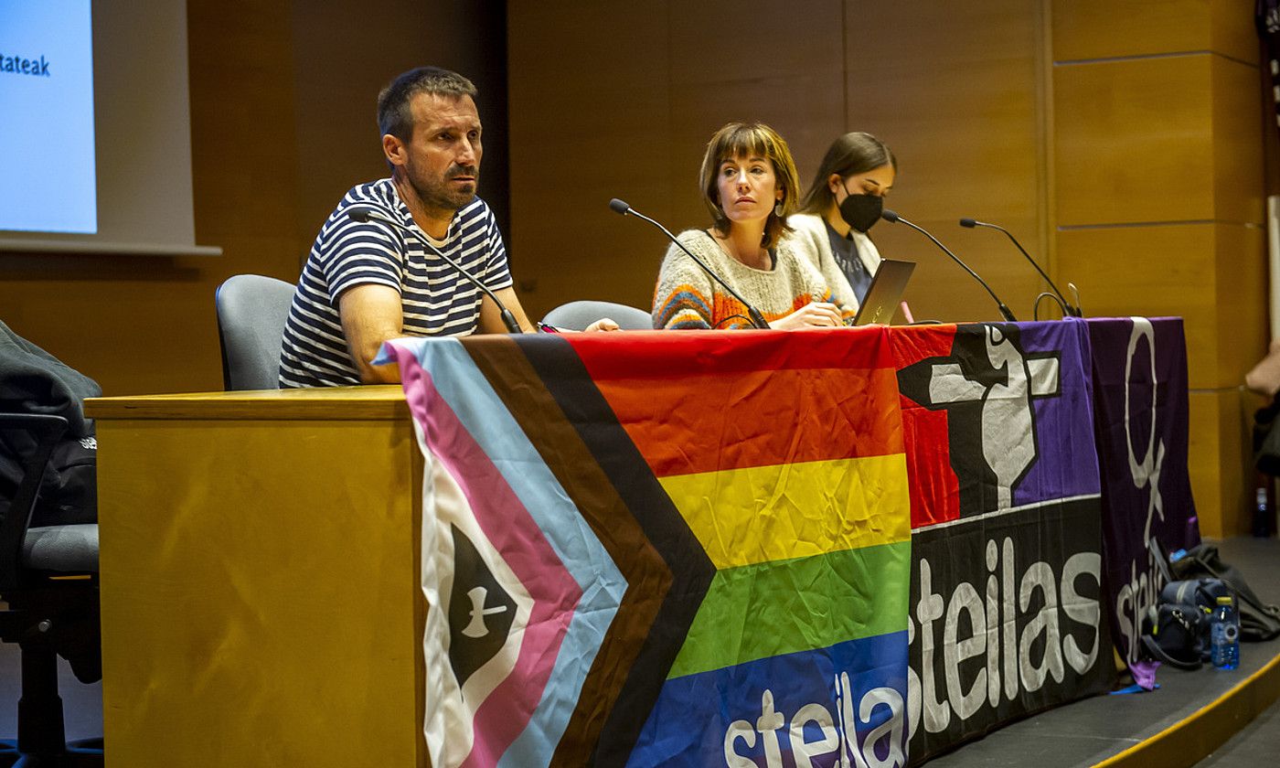 Steilaseko kontseiluko hizlariak, atzo, Gasteizen. JAIZKI FONTANEDA / FOKU. Steilaseko kontseiluko hizlariak, atzo, Gasteizen. JAIZKI FONTANEDA / FOKU.