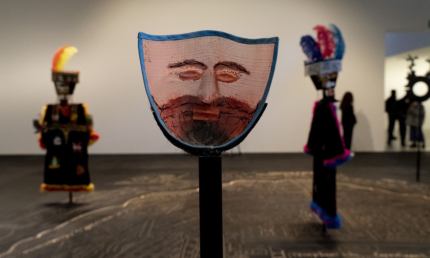 Mariana Castillo Deball artistaren Amarantus erakusketako zenbait obra, Gasteizko Artium museoan. RAUL BOGAJO / FOKU.