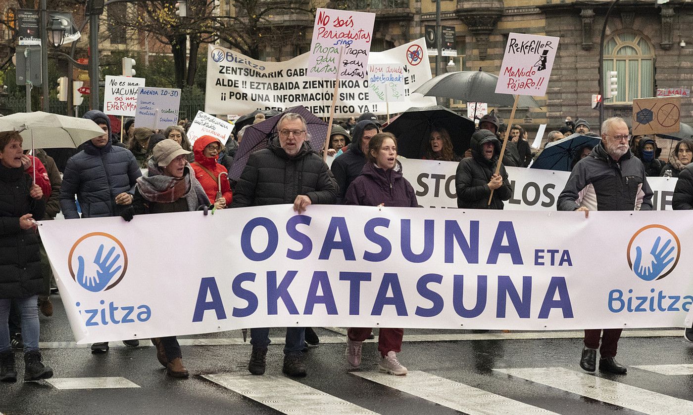 Bizitza plataformak atzo deitutako manifestazioa. MONIKA DEL VALLE / FOKU.