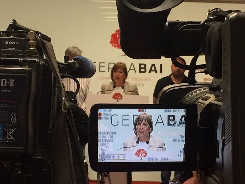 Uxue Barkos, gaur egindako agerraldian. GEROA BAI