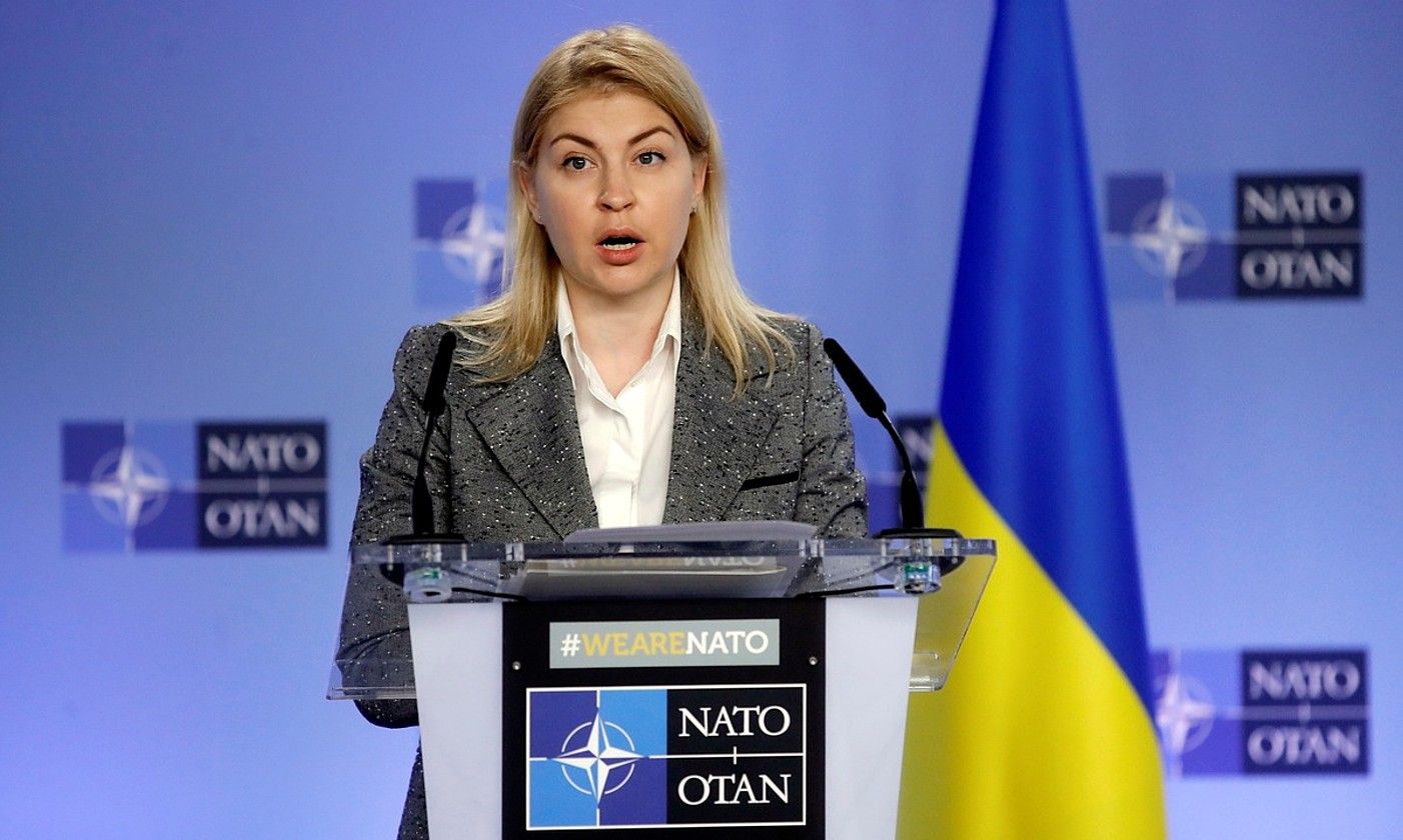 Olga Stefanixina, Europa eta Eremu Euroatlantikoa Integratzeko Ukrainako ministrordea, atzo, Bruselan, NATOko buruarekin bildu aurretik. OLIVIER HOSLET / EFE. Olga Stefanixina, Europa eta Eremu Euroatlantikoa Integratzeko Ukrainako ministrordea, atzo, Bruselan, NATOko buruarekin bildu aurretik. OLIVIER HOSLET / EFE.