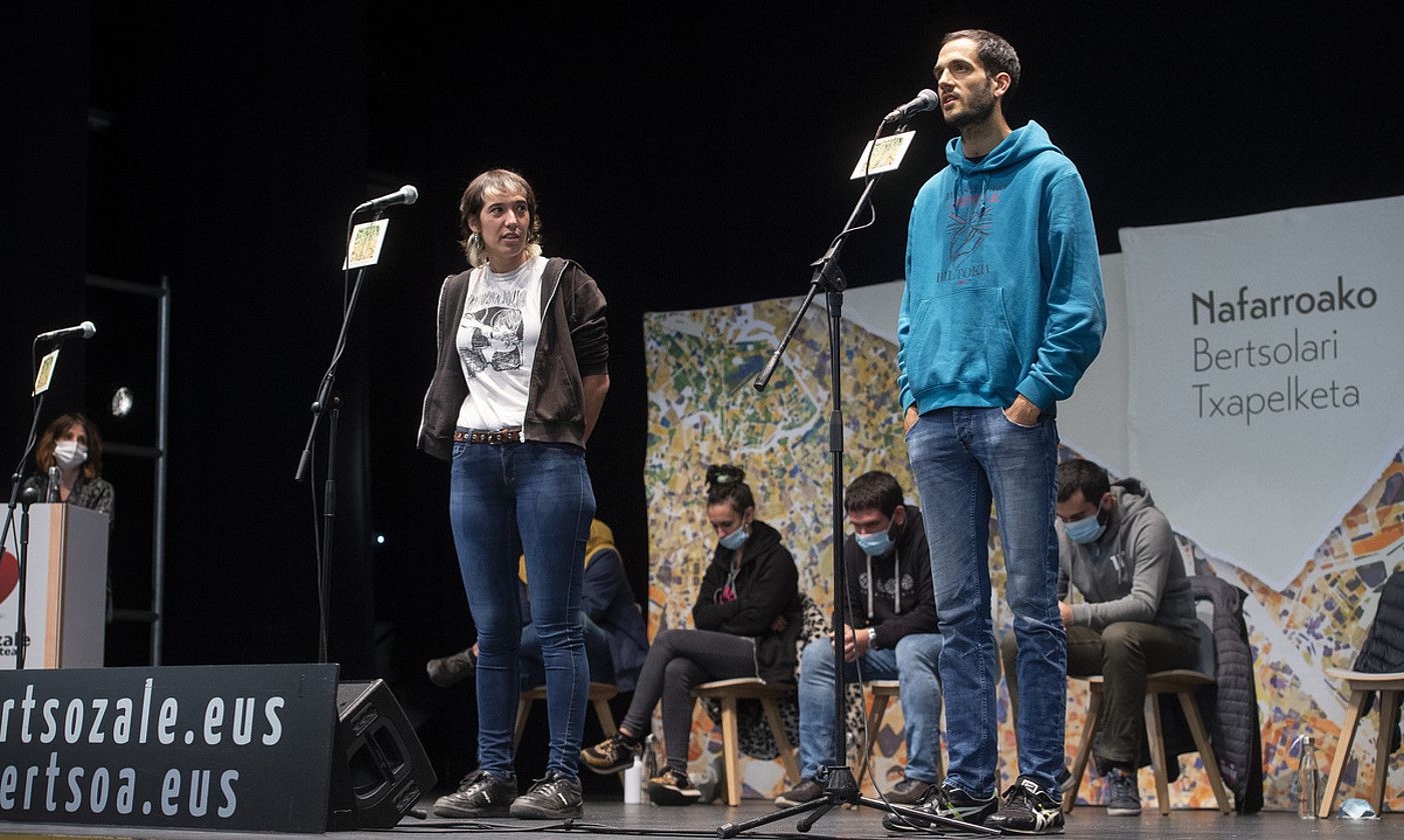 Saioa Alkaiza eta Julio Soto, txapelketan. Alkaiza azken emanaldian arituko da; Soto, lehenengoan. IÑIGO URIZ / FOKU.