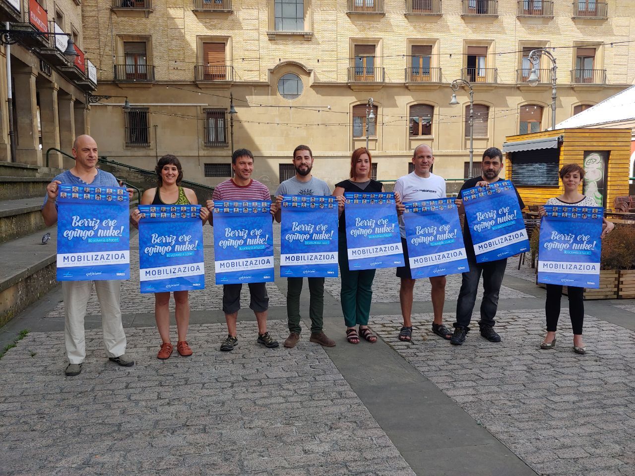 11/13 auziko auzipetuak, gaur, Iruñeako prentsaurrekoan. BERRIA