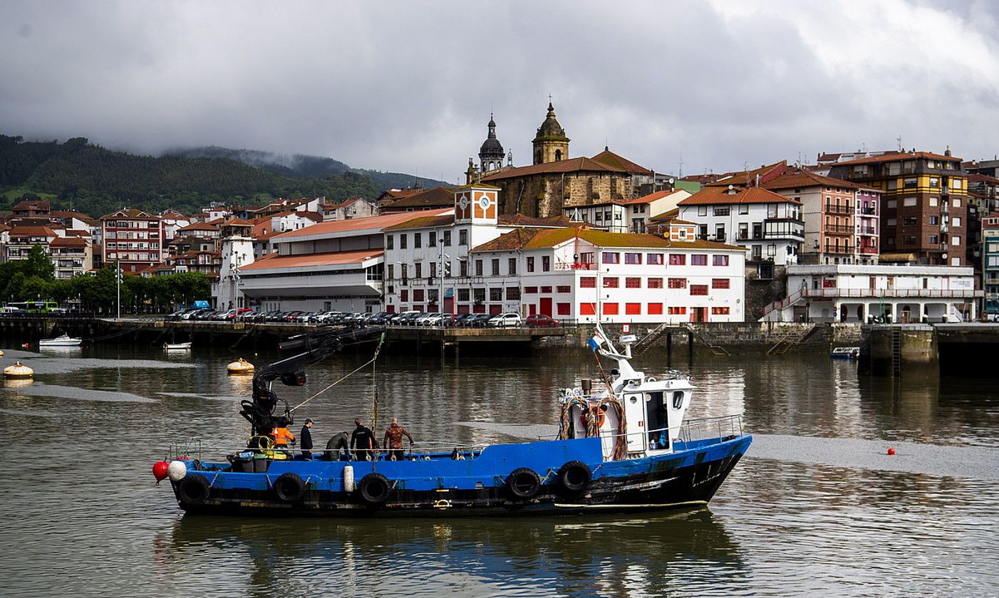 Bermeo, portutik hartutako irudi batean. LUIS JAUREGIALTZO / FOKU.