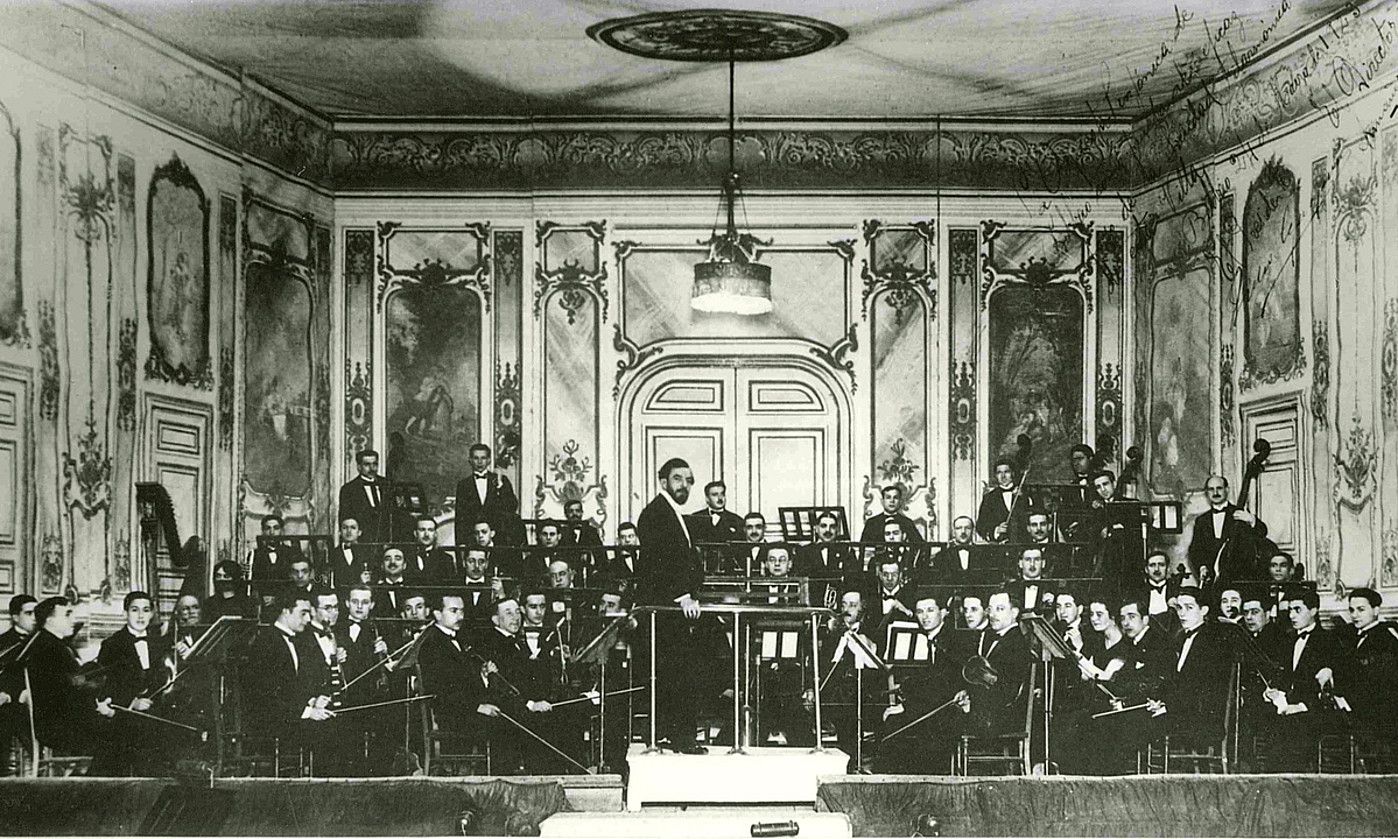 Bilboko Orkestra Sinfonikoa, 1923an egindako saio batean, Armand Marsick zuzendari titular duela. BILBOKO ORKESTRA SINFONIKOA.