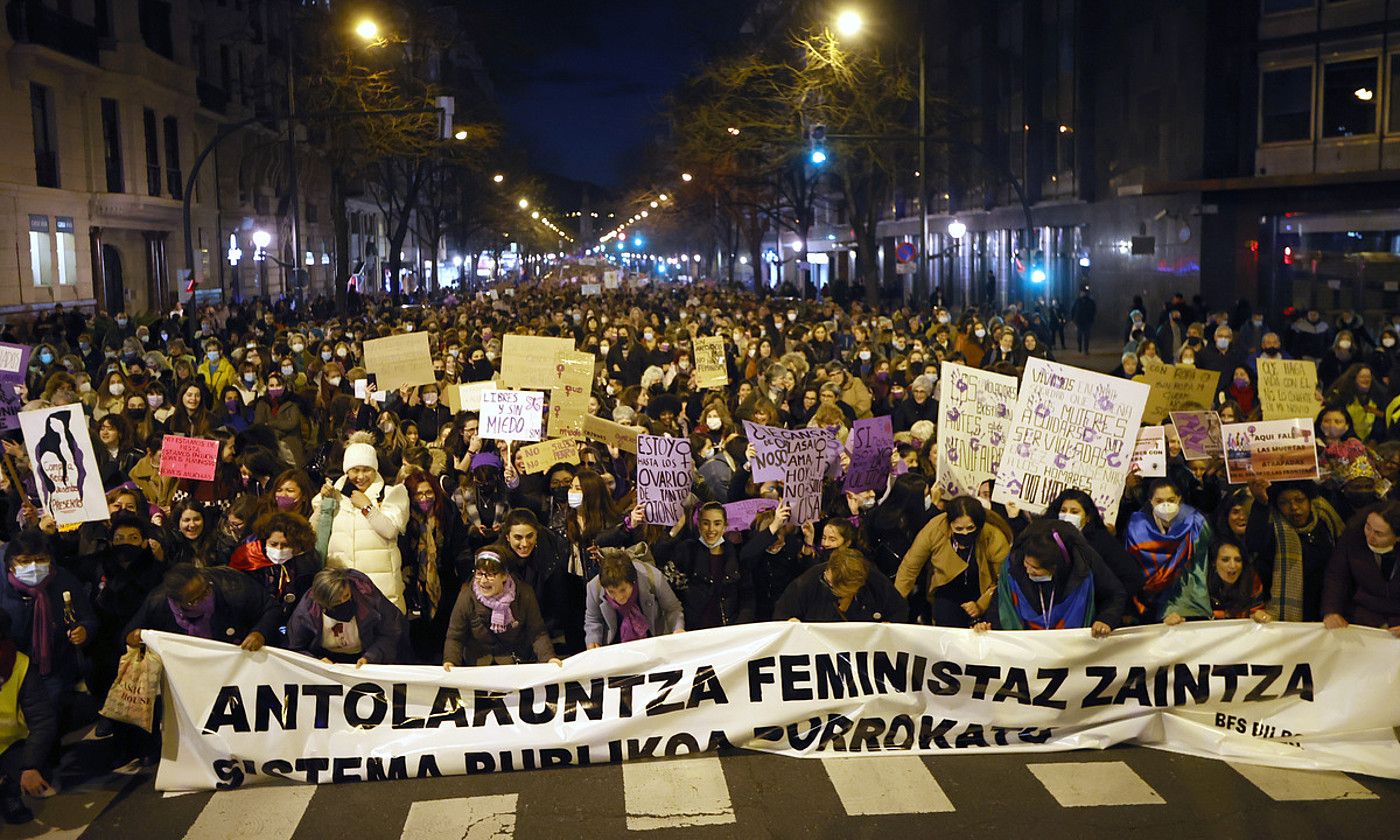 Manifestazioa oso jendetsua izan zen. LUIS TEJIDO / EFE.