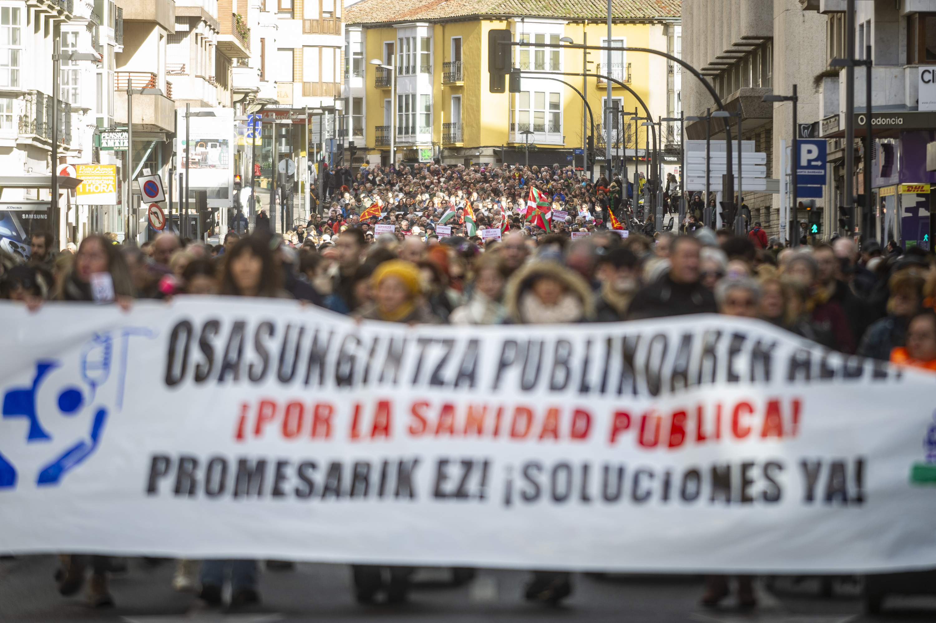 OPAk deituta gaur Gasteizen egin duten manifestazioa. JAIZKI FONTANEDA / FOKU OPAk deituta gaur Gasteizen egin duten manifestazioa. JAIZKI FONTANEDA / FOKU