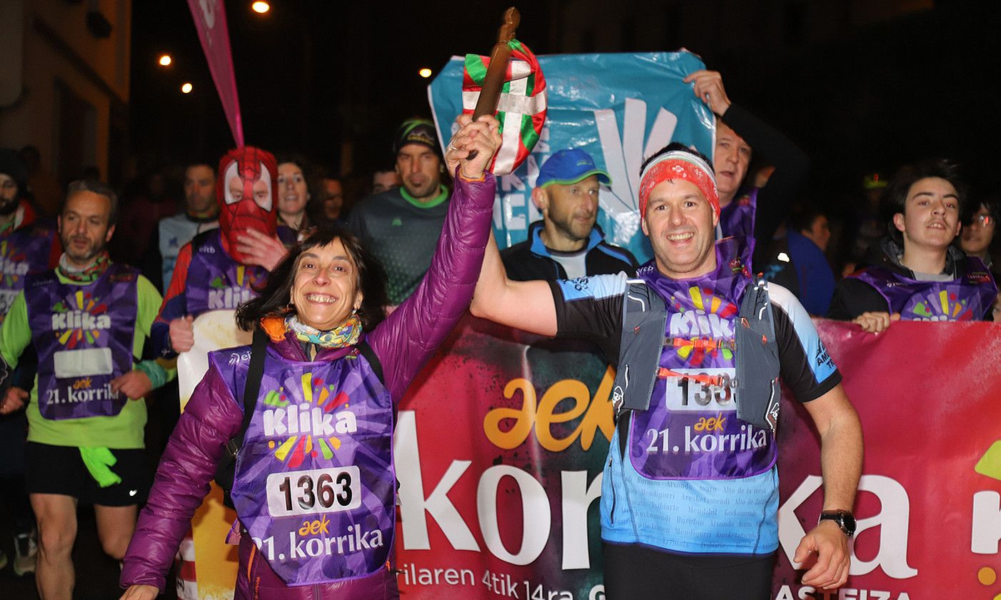 21. Korrika. Euskararen aldeko lasterketa Amurriotik igaro zeneko irudi bat, 2019ko apirilaren 10ean. KORRIKA. 21. Korrika. Euskararen aldeko lasterketa Amurriotik igaro zeneko irudi bat, 2019ko apirilaren 10ean. KORRIKA.