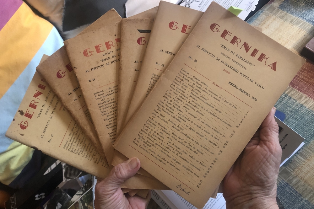 Cecilia G. Guilarte Gernika aldizkarian idatzi zuen. Alabak aleak erakusten. Cecilia G. Guilarte Gernika aldizkarian idatzi zuen. Alabak aleak erakusten.