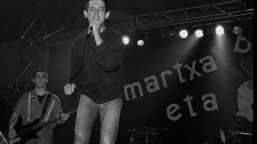 Marivi Ibarrola argazkilariaren argazkia; irudian Vomito eta Kortatu. MARIVI IBARROLA Marivi Ibarrola argazkilariaren argazkia; irudian Vomito eta Kortatu. MARIVI IBARROLA