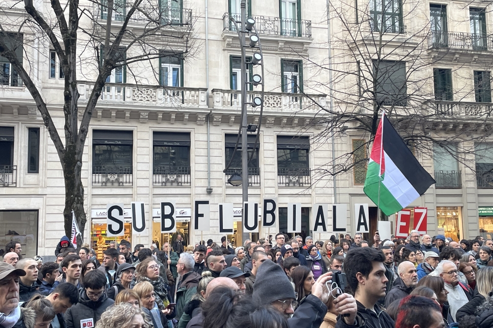 Bizkaiko Foru Aldundian bukatu dute ur azpiko tunelaren kontrako protesta, gaur. BERRIA Bizkaiko Foru Aldundian bukatu dute ur azpiko tunelaren kontrako protesta, gaur. BERRIA