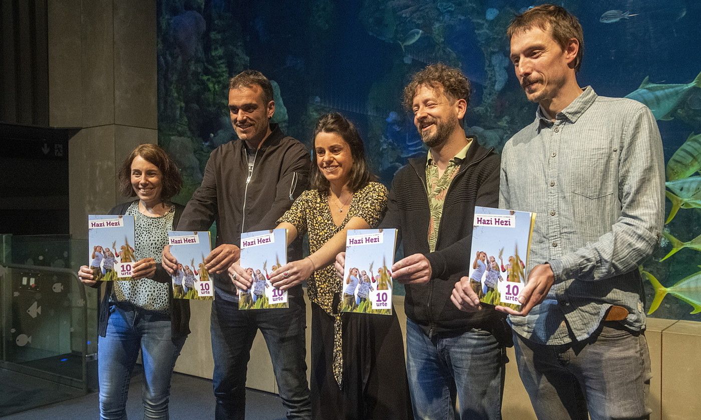 Hazi hezi aldizkariaren eraberritzea aurkezteko ekitaldia egin zuten Donostiako Aquariumean, atzo. GORKA RUBIO / FOKU.