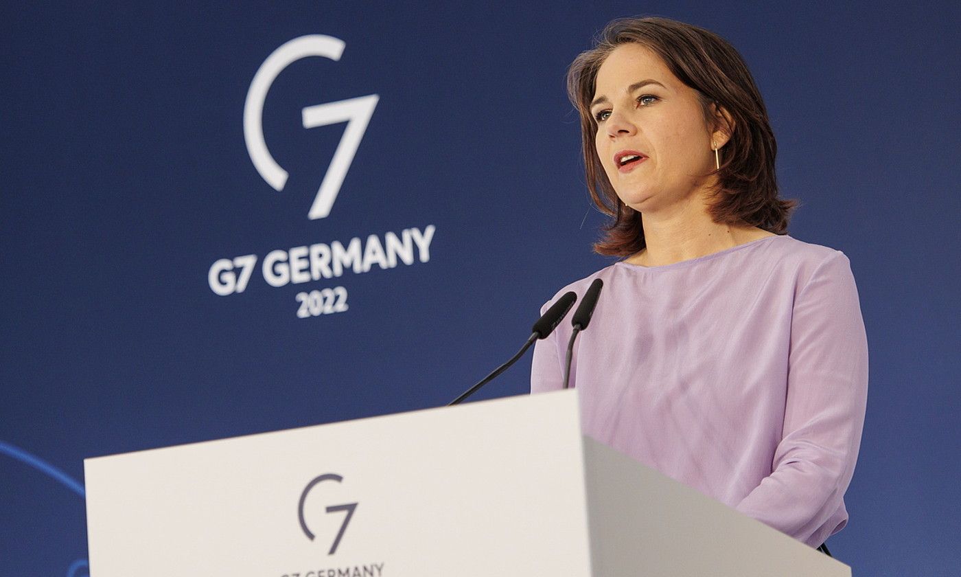 Annalena Baerbock Alemaniako Atzerri ministroa, atzo, G7koen bileran. EFE. Annalena Baerbock Alemaniako Atzerri ministroa, atzo, G7koen bileran. EFE.