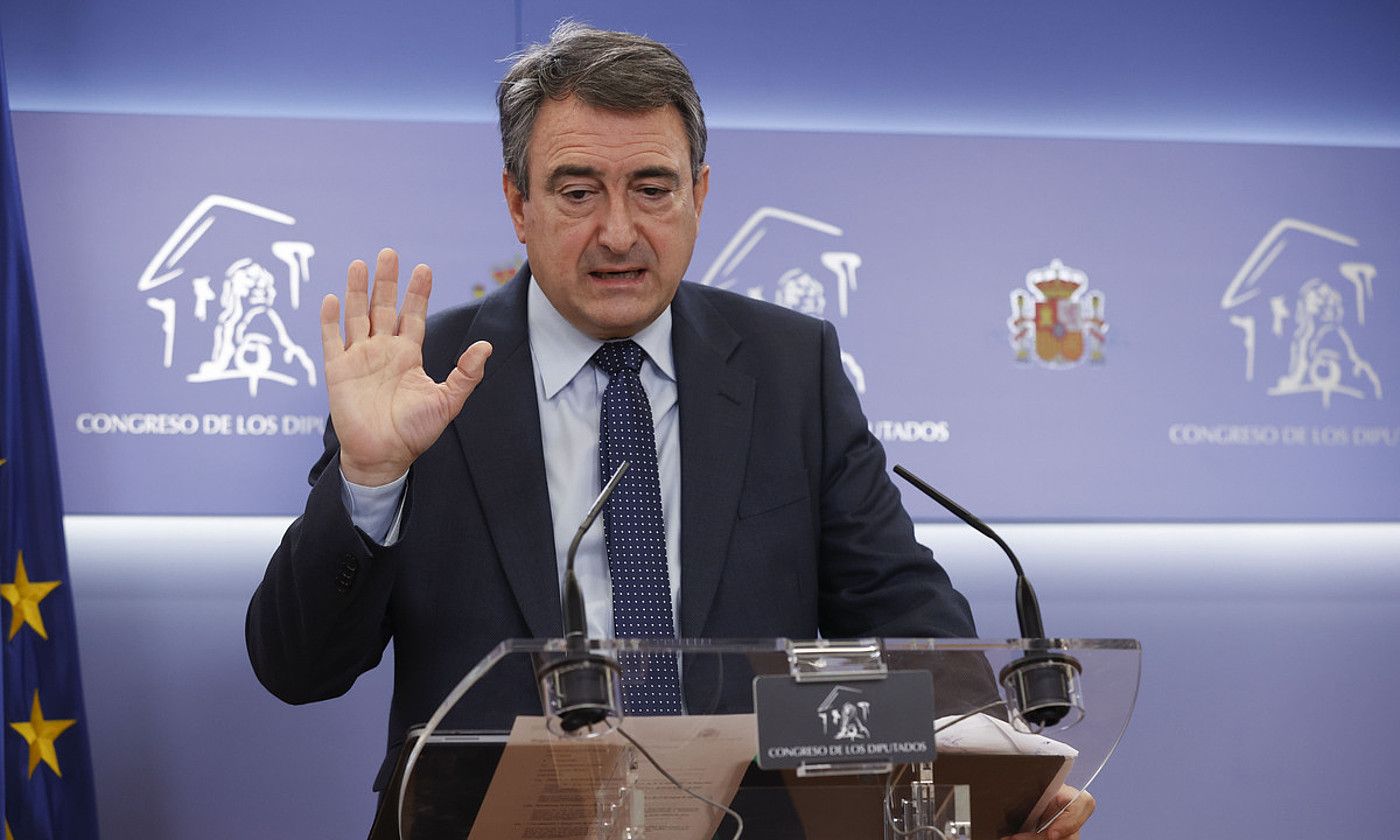 Aitor Esteban, artxiboko irudi batean. JUAN CARLOS HIDALGO / EFE. Aitor Esteban, artxiboko irudi batean. JUAN CARLOS HIDALGO / EFE.