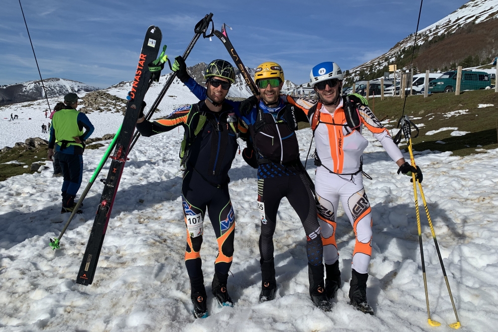 Hiru aurrenekoak: Asier Labairu bigarrena, Daniel Izquierdo garailea eta Ander de Miguel hirugarrena Hiru aurrenekoak: Asier Labairu bigarrena, Daniel Izquierdo garailea eta Ander de Miguel hirugarrena