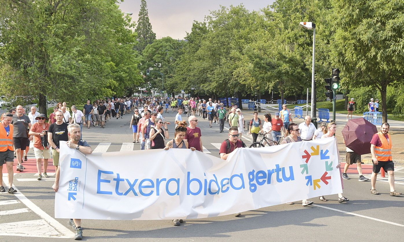 Sareren manifestazioa, atzo, Iruñean. IDOIA ZABALETA / FOKU.