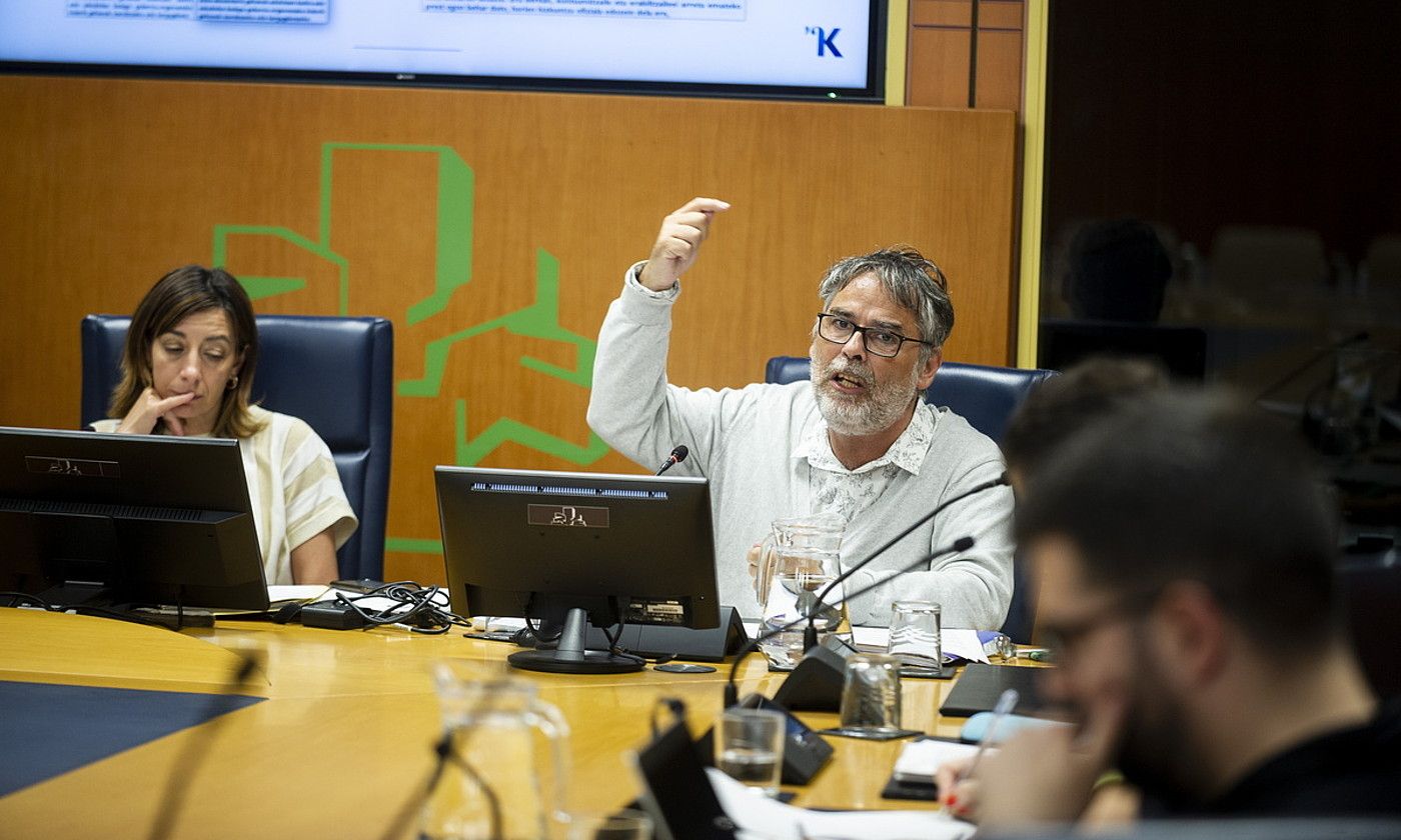 Paul Bilbao Kontseiluko idazkari nagusia, atzo. JAIZKI FONTANEDA / FOKU. Paul Bilbao Kontseiluko idazkari nagusia, atzo. JAIZKI FONTANEDA / FOKU.