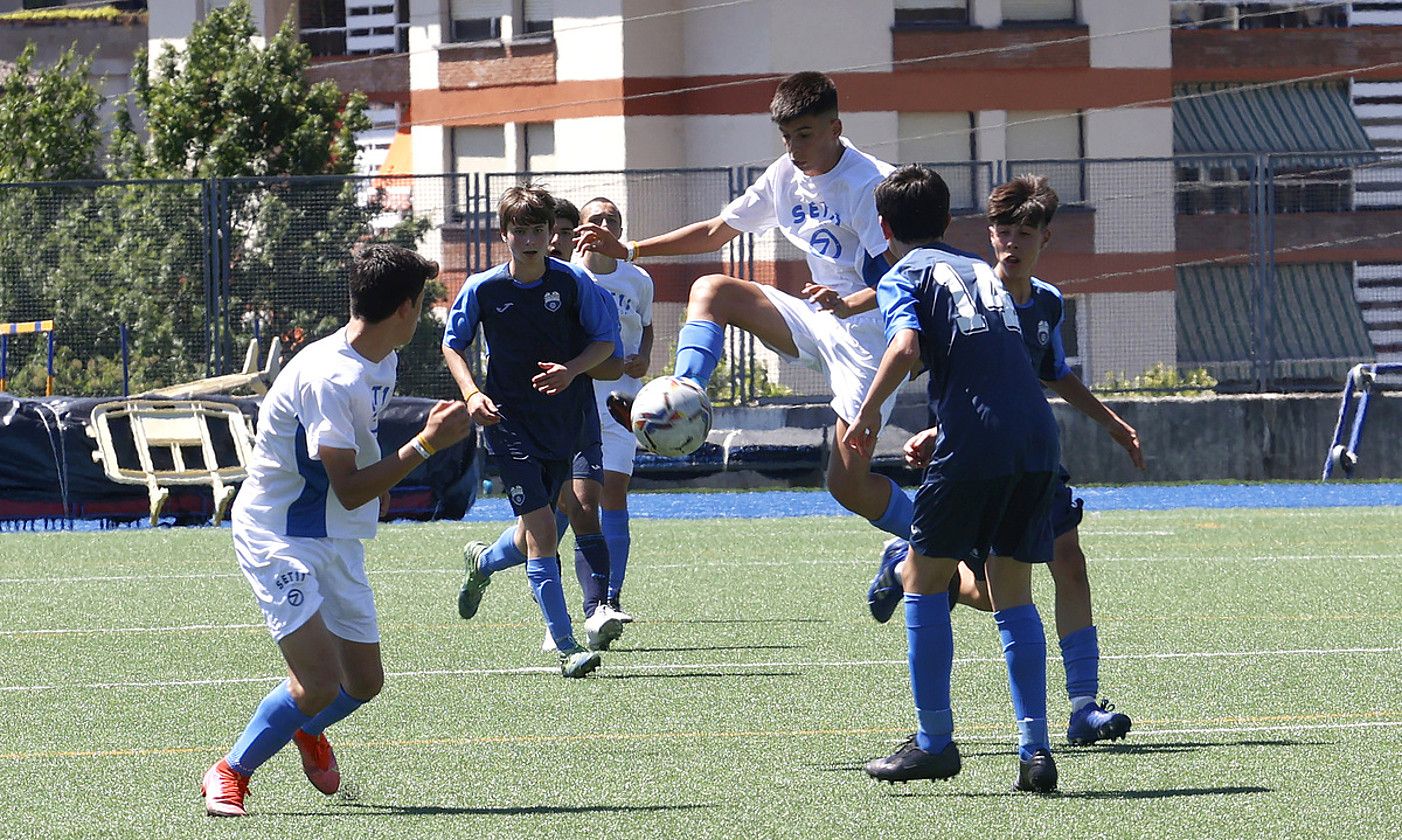 Iaz, ohi baino talde gutxiagok parte hartu zuten Donosti Cupen, osasun egoera dela eta. MAIALEN ANDRES / FOKU.