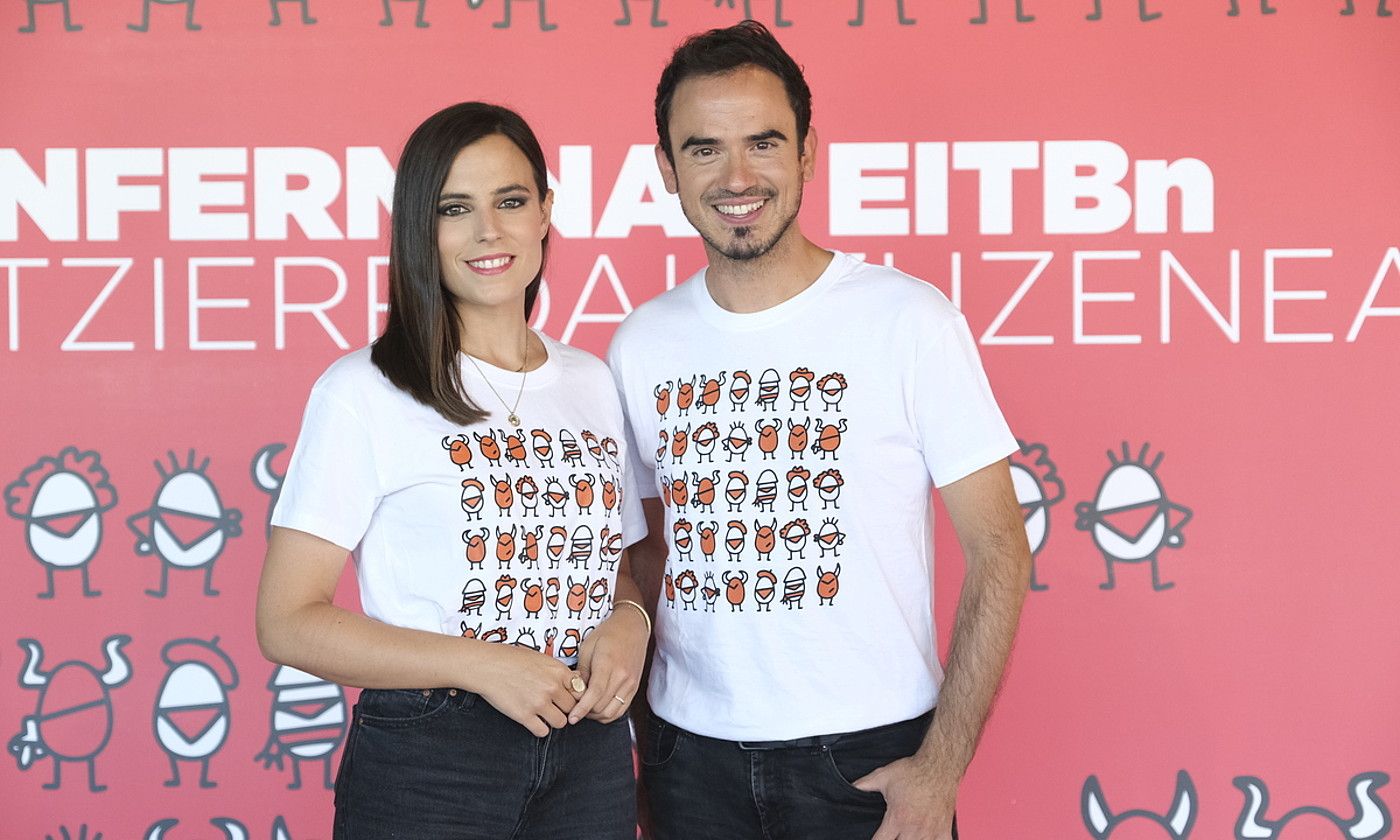 Nerea Reparazek eta Joseba Olagaraik aurkeztuko dute Entzierroa ETBn, hilaren 7tik 14ra. ETB. Nerea Reparazek eta Joseba Olagaraik aurkeztuko dute Entzierroa ETBn, hilaren 7tik 14ra. ETB.