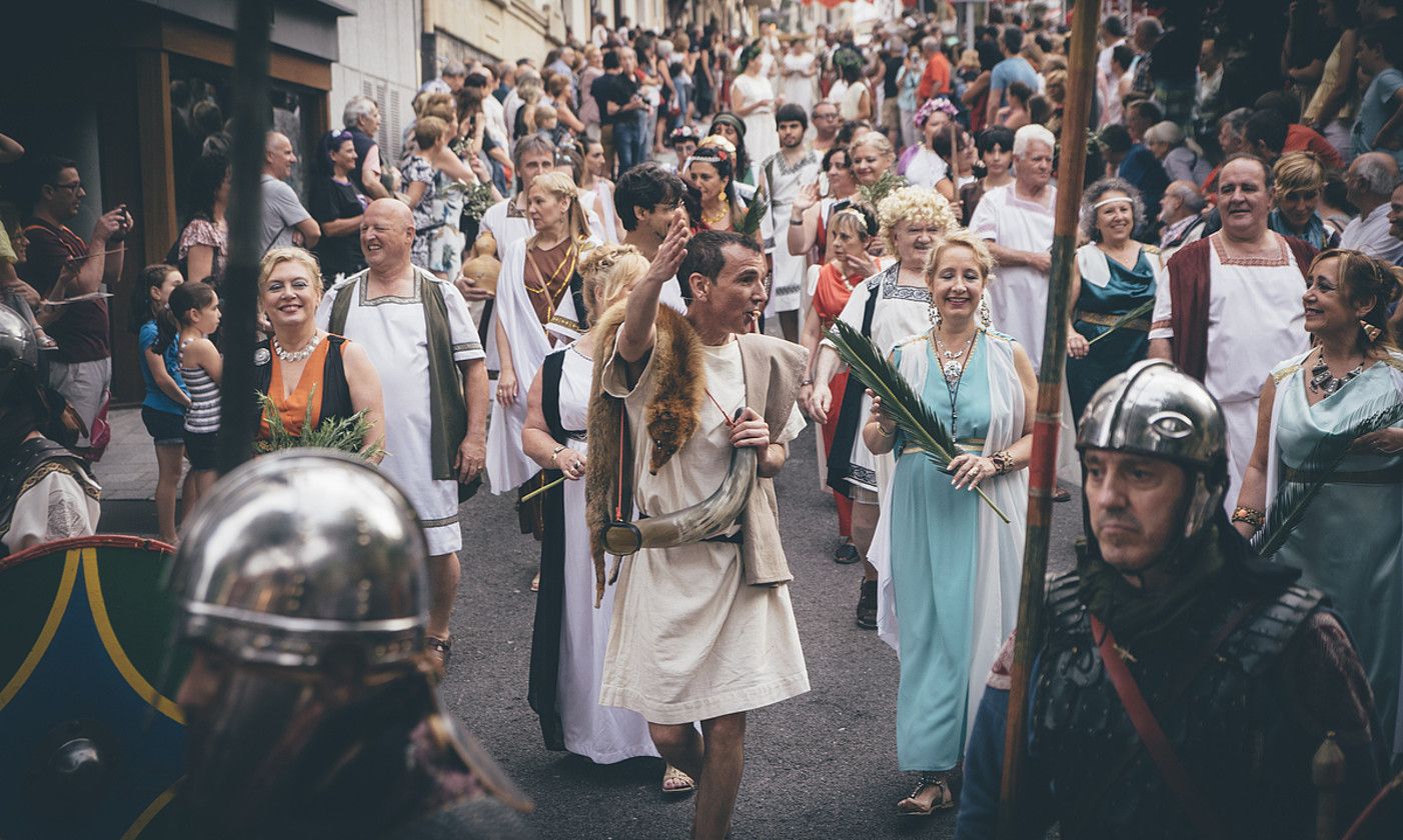 Dies Oiassonis jaialdiaren 2019ko antzerki emanaldietako bat. OIASSO MUSEOA.