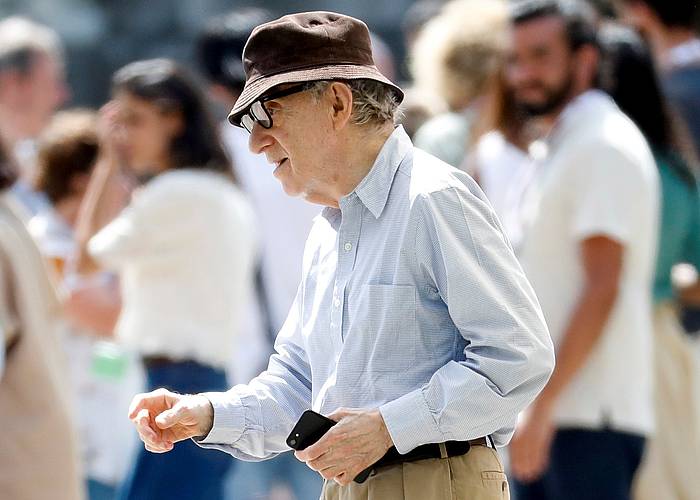 Woody Allen, filmaren grabaketan, Donostian. JUAN HERRERO / EFE