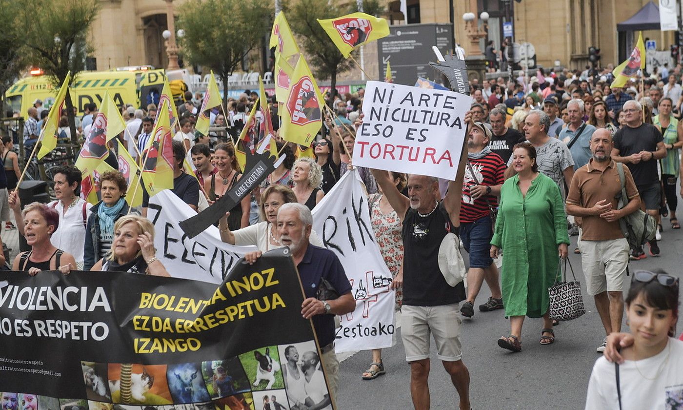 Manifestazioa, atzo. SINADURA / AGENTZIA.