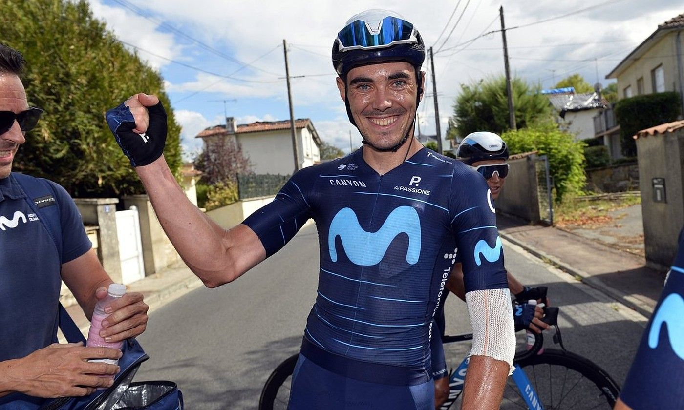 Alex Aranburu, garaipena ospatzen, atzo. MOVISTAR. Alex Aranburu, garaipena ospatzen, atzo. MOVISTAR.