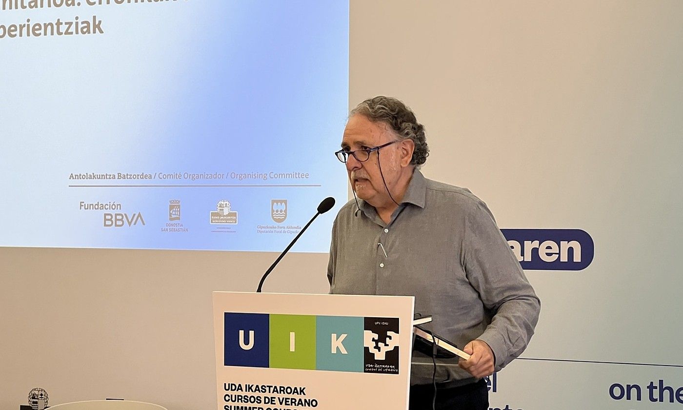 Emilio Lucio-Villegas, atzo, Donostiako Miramar jauregian. UIK. Emilio Lucio-Villegas, atzo, Donostiako Miramar jauregian. UIK.
